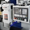 X-Y z-As CNC VMC Machine 0.025/300mm het Plaatsen Nauwkeurigheid voor Metaaldelen