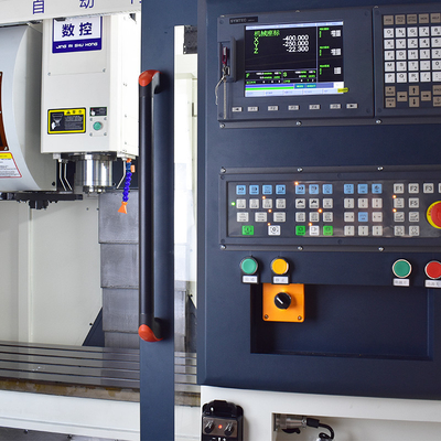 Hoge Precisie Cnc die Verticaal Centrum 900mm machinaal bewerken X-Asreis